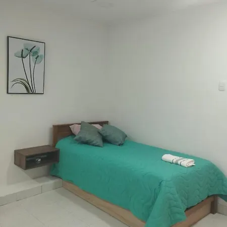 Homestay Ciudad Amurallada *